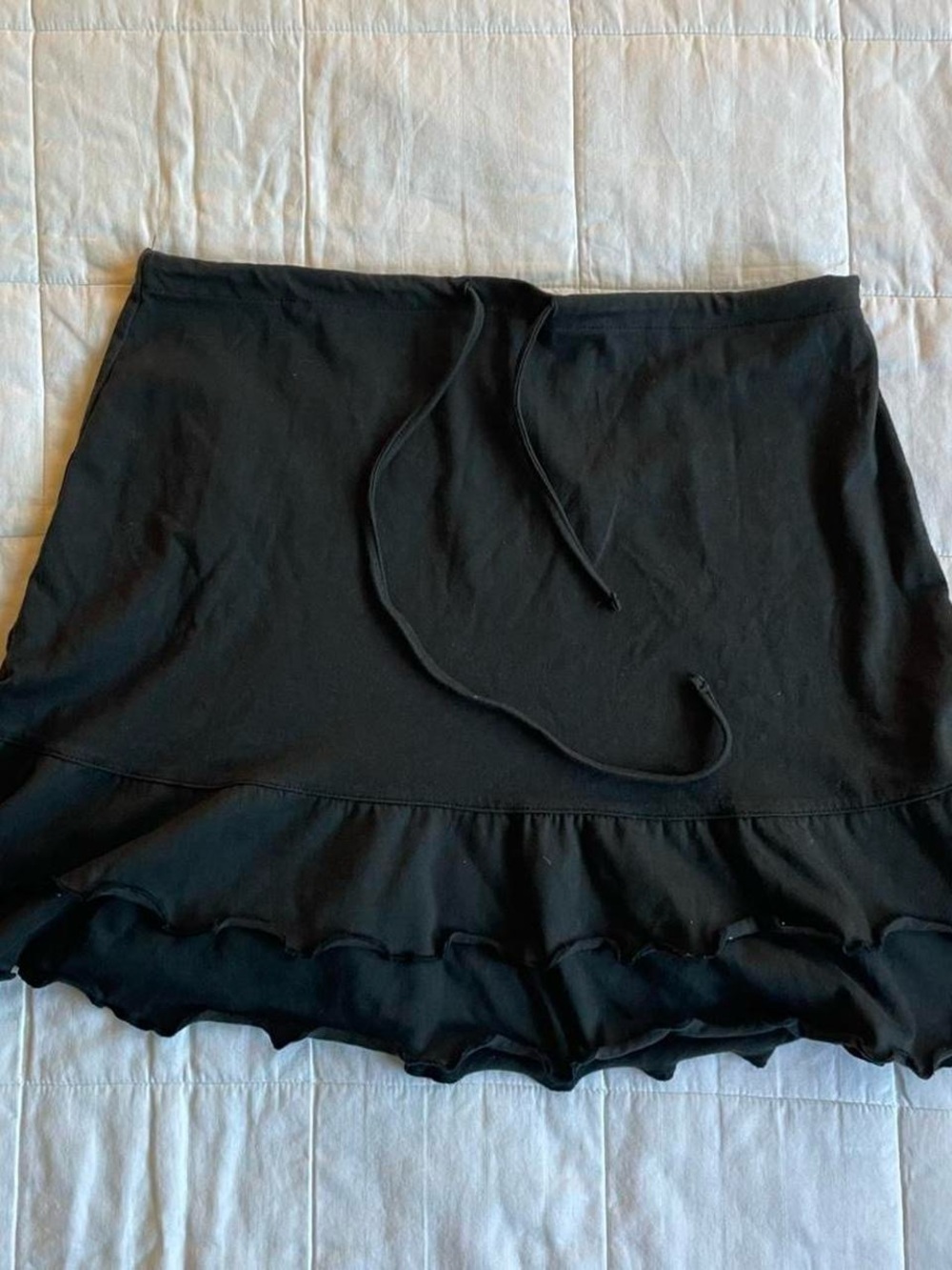 Stitch Trend Black Ruffle Skirt - S
